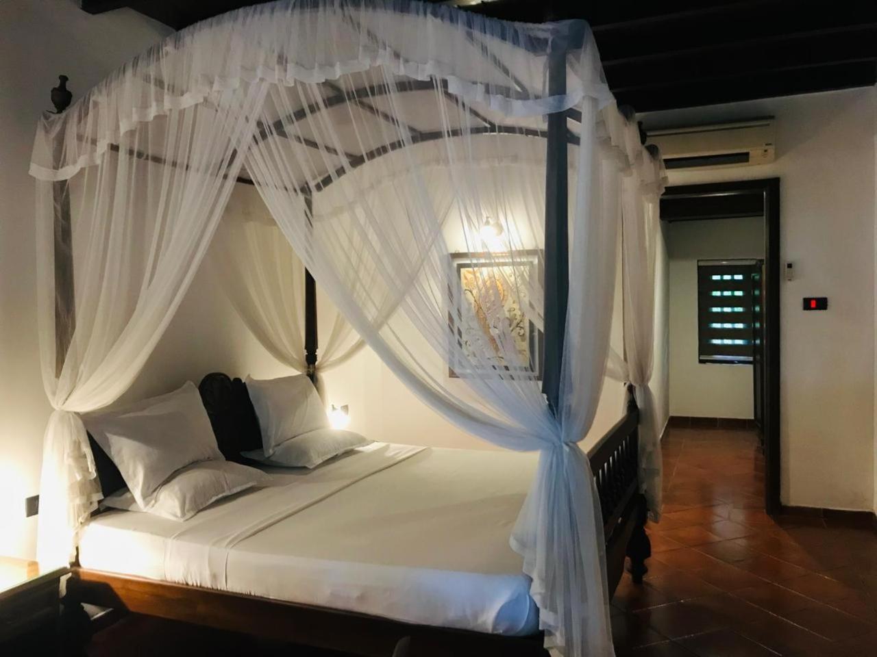 Palm Garden Village Hotel Anuradhapura Ngoại thất bức ảnh